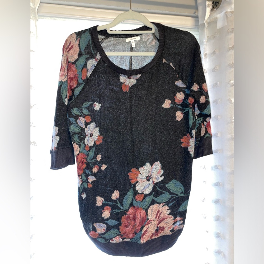 Maurice’s extra small sweater black floral print- Baseball sleeves